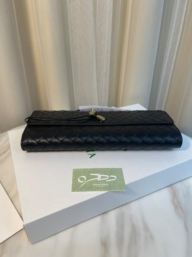 شنطة كلاتش بوتيقا أنديامو لونج بمقبض - أسود