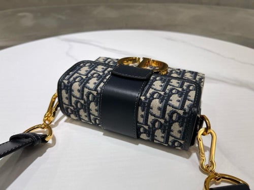 شنطة ديور مونتين بوكس أوبليك جاكار - أسود وبيج