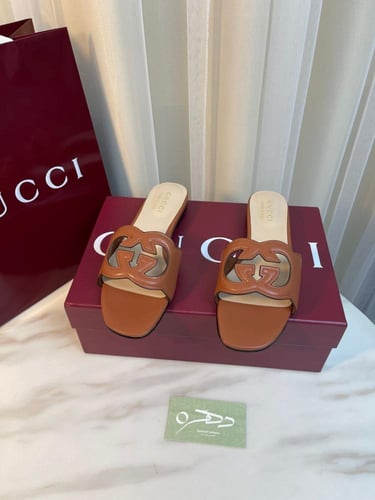 سليبر قوتشي جي جي كت آوت - هافان