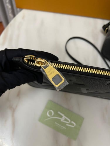 حقيبة لويس فويتون نيفرفول MM - مقاس 32 أسود