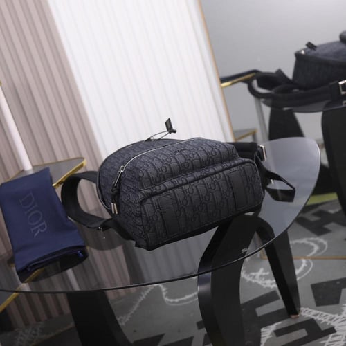 حقيبة ظهر رايدر سوداء من ديور أوبليك جاكار