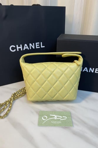 حقيبة هوبو بشعار شانيل بحزام بسلسلة ذهبية - ليموني
