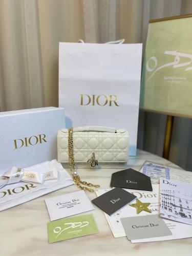 شنطة ميس ديور MISS DIOR MINI BAG - أبيض