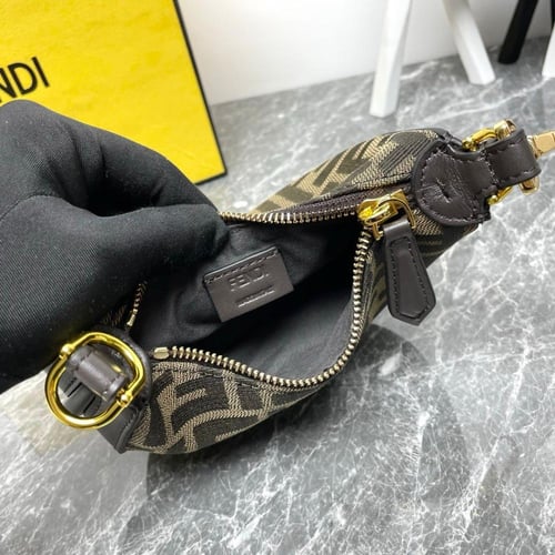 حقيبة يد فندي جرافي Fendigraphy صغيرة - بني