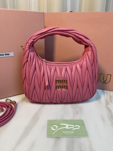 شنطة يد وكتف ميو ميو واندر ماتلاسيه ميني