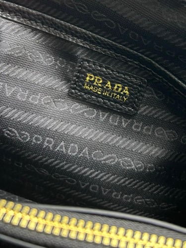 حقيبة برادا فينيكس الجلدية