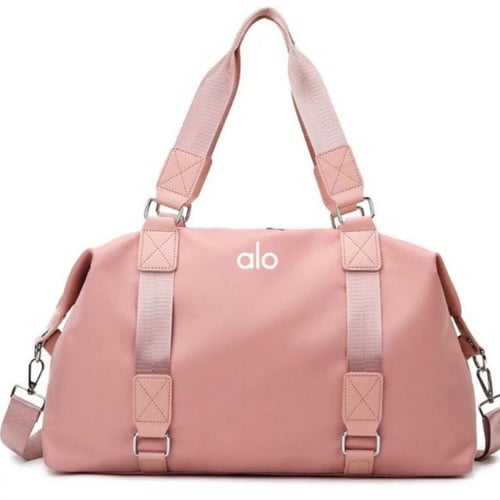 حقيبة اليوغا للياقة البدنية من alo yoga