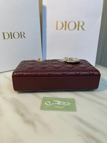 حقيبة يد وكتف الجلدية ليدي دي جوي من ديور مقاس 26...