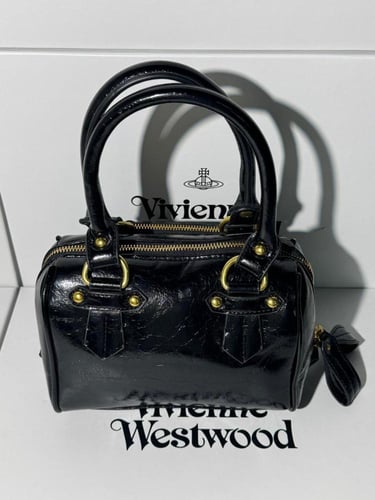 حقيبة فيفيان ويستوود تشيلسي للبولينج الجلدية بهارد...