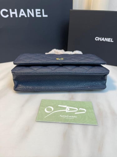 محفظة شانيل ووك جلد كافيار مبطن