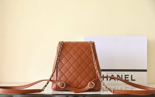 حقيبة شانيل الظهر الجلد اللامع-مقاس 20