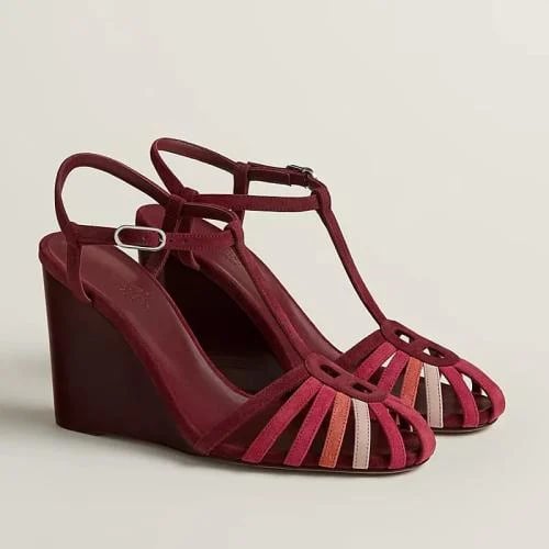صندل ويدج T-Strap بخيوط ملونة