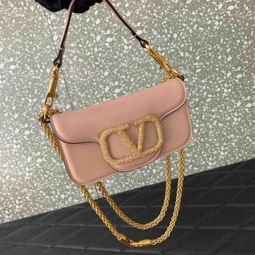 شنطة كتف لوكو صغيرة 20 سم من فالنتينو