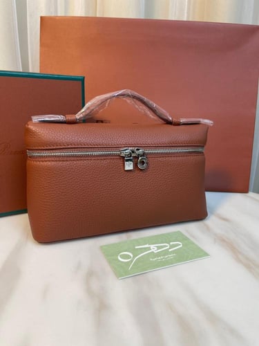 شنطة لوروبيانا إكسترا بوكت باوتش إل 19 ناعم - بني