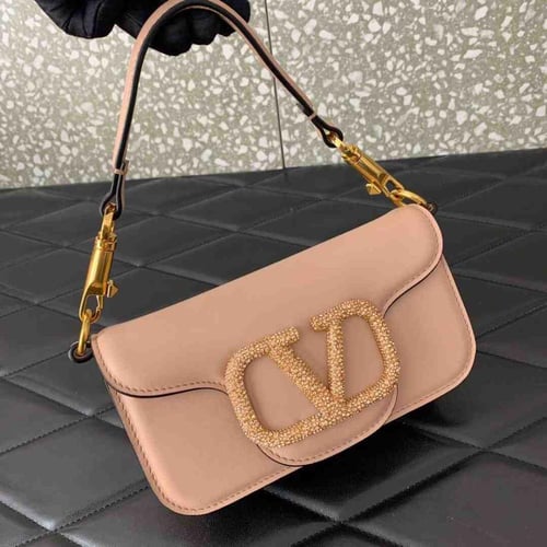 شنطة كتف لوكو صغيرة 20 سم من فالنتينو