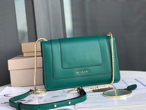 حقيبة كتف سيربنتي فوريفر 22 سم من بولغاري - أخضر