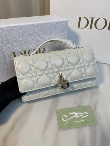 شنطة ميس ديور MISS DIOR MINI BAG - أبيض