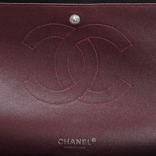 شنطة شانيل كلاسيك لامبسكن 33 سم - أسود وفضي