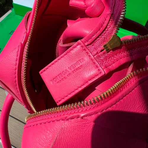 حقيبة ميني كاسيت من بوتيغا فينيتا