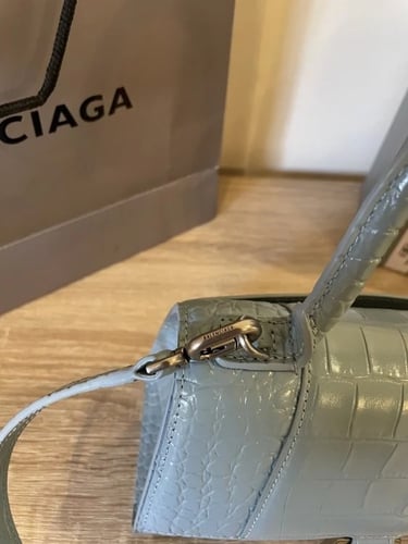 شنطة بالنسياقا سمول 22 سم نقش جلد التمساح