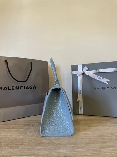 شنطة بالنسياقا سمول 22 سم نقش جلد التمساح