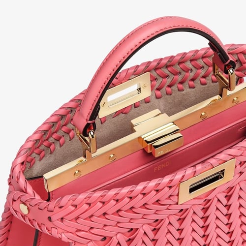 شنطة فندي بيكابو جلد محبوك سمول - سلمون