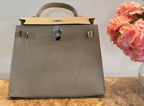 حقيبة ايرميز كيلي 25 - رمادي لؤلؤي