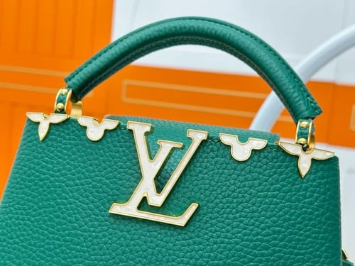 حقيبة كابوسين من لويس فويتون مقاس 21 سم