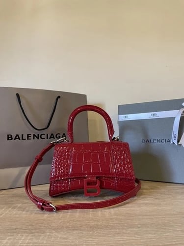 شنطة بالنسياقا الحجم اكس سمول 19 سم بنقش جلد التمس...