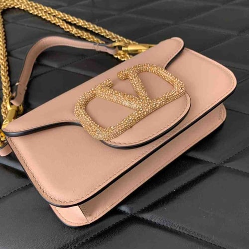 شنطة كتف لوكو صغيرة 20 سم من فالنتينو