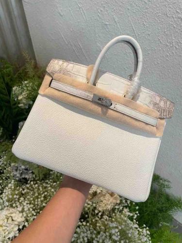 حقيبة هيرميس بيركين تاتش توجو بطبعة جلد التمساح غي...