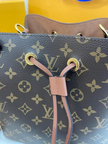شنطة لويس فيتون نيونوي إم إم حروف - بني