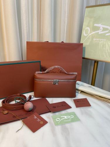 شنطة لوروبيانا إكسترا بوكت باوتش إل 19 ناعم - بني