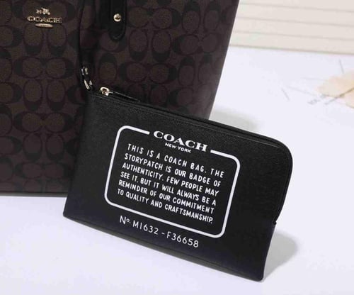 حقيبة يد وكتف نسائية 34 بتوقيع الشعارات من كوتش