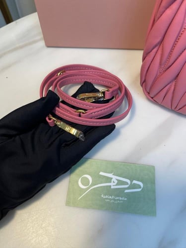 شنطة يد وكتف ميو ميو واندر ماتلاسيه ميني