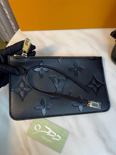 حقيبة لويس فويتون نيفرفول MM - مقاس 32 أسود