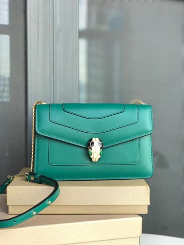 حقيبة كتف سيربنتي فوريفر 22 سم من بولغاري - أخضر