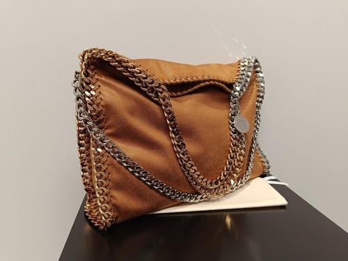 حقيبة فالابيلا العملية من ستيلا مكارتني