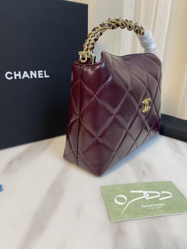 حقيبة شانيل بيد مقاس 18.5 سم - عودي