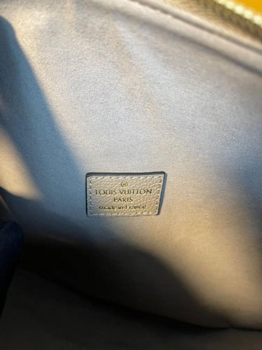 حقيبة لويس فويتون لوب هوبو - زيتي