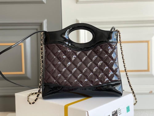 حقيبة تسوق ميني 23 مبطنة من جلد شانيل - العنابي وا...