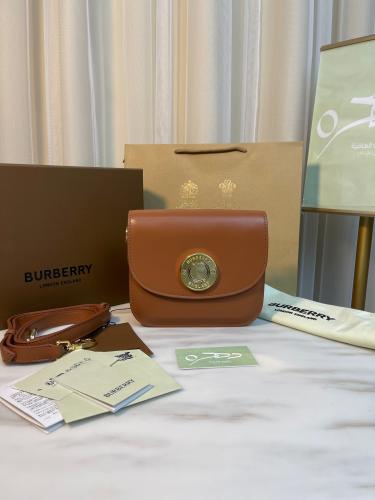 شنطة بيربري Elizabeth - كراميل