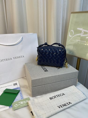 حقيبة بوتيغا فينيتا ميني لوب - مقاس 17