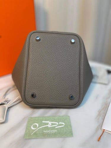 حقيبة هيرميس مقاس 18 هاردوير فضي