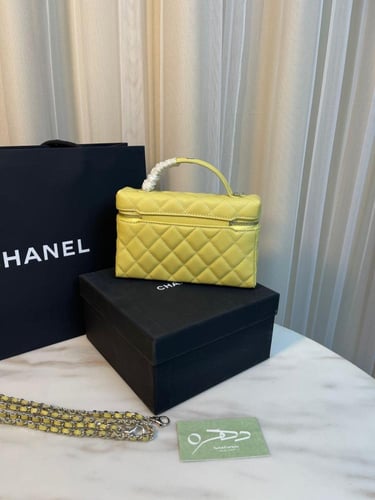 حقيبة شانيل 19.5 سم مستطيلة بشعار CC