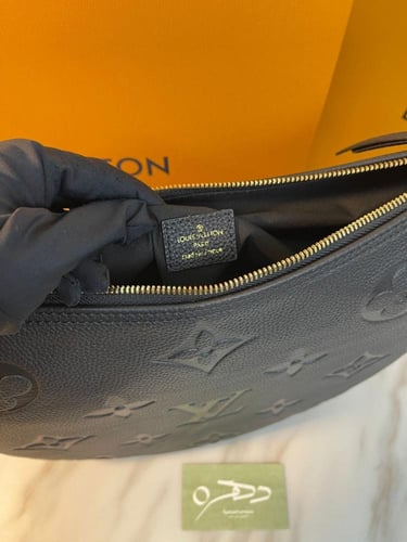 حقيبة لويس فويتون لوب هوبو - أسود