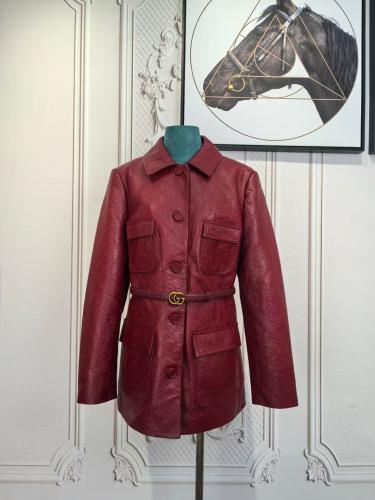 جاكيت جلدي بنقشة GG من قوتشي - برغندي