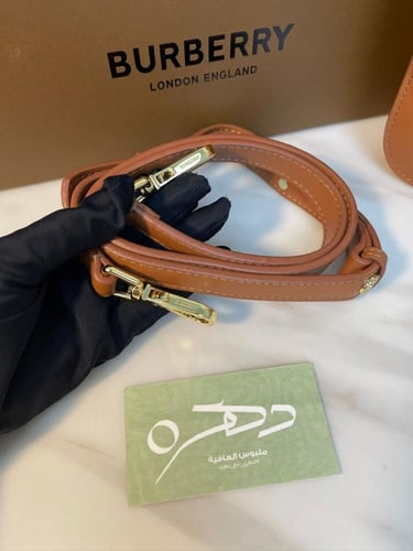 شنطة بيربري Elizabeth - كراميل