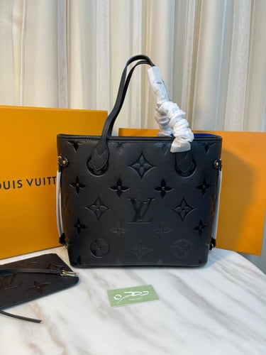 حقيبة لويس فويتون نيفرفول MM - مقاس 32 أسود