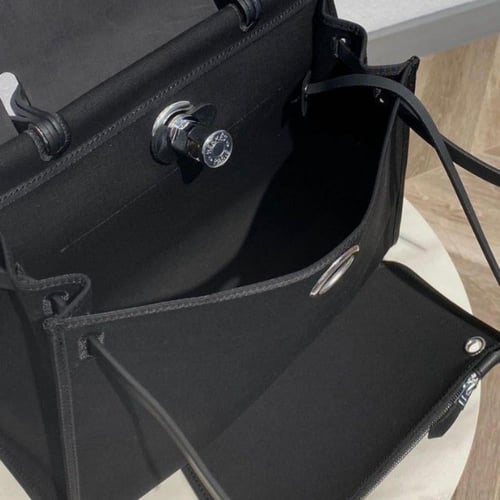 حقيبة هيرباج توال 31 بقماش وجلد أسود من ايرميز